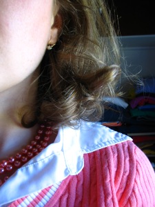 Pearls, curled hair, yeah, this is my beautiful moment.